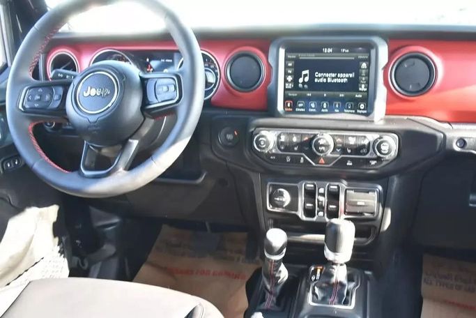 Подержанный Jeep Gladiator II (JT), 3.0 л, 2021 в Шардже от Alfaris Used Cars Черный цвет. Other | AUTO.AE