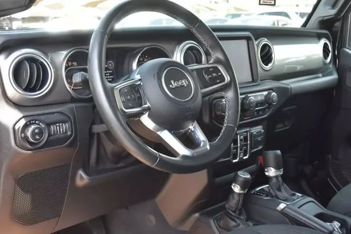 Used Jeep Gladiator II (JT), 3.6 l, 2020 in Sharjah by Alfaris Used Cars, Black color. Other | AUTO.AE