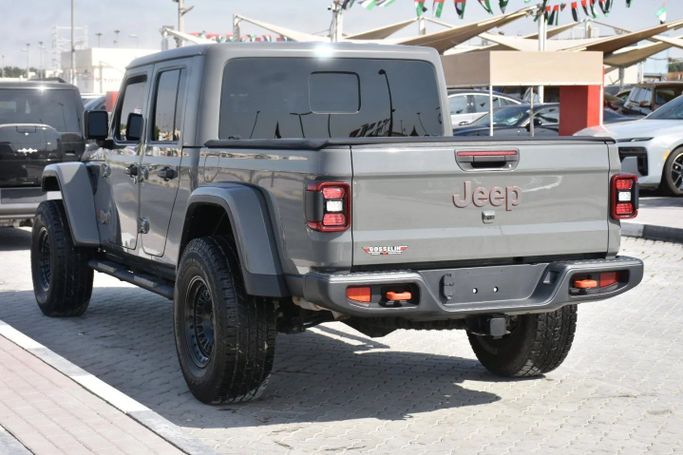 Подержанный Jeep Gladiator II (JT), 3.6 л, 2023 в Шардже от Alfaris Used Cars Серый цвет. Other | AUTO.AE