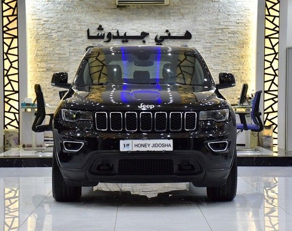 Подержанный Jeep Grand Cherokee IV (WK2) Рестайлинг, 3.6 л, 2018 в Шардже от Honey Gidosha Used Cars Tr. Черный цвет.  | AUTO.AE