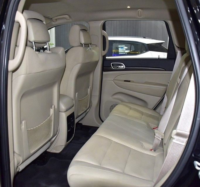 Подержанный Jeep Grand Cherokee IV (WK2) Рестайлинг, 3.6 л, 2018 в Шардже от Honey Gidosha Used Cars Tr. Черный цвет.  | AUTO.AE