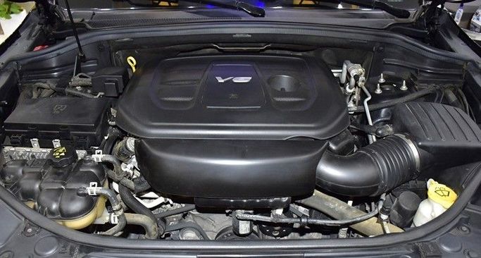 Подержанный Jeep Grand Cherokee IV (WK2) Рестайлинг, 3.6 л, 2018 в Шардже от Honey Gidosha Used Cars Tr. Черный цвет.  | AUTO.AE