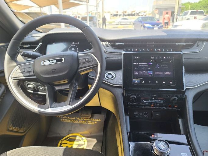 Used Jeep Grand Cherokee V (WL), 5.7 l, 2024 in Sharjah by MK Cars, White color. American Specs | AUTO.AE