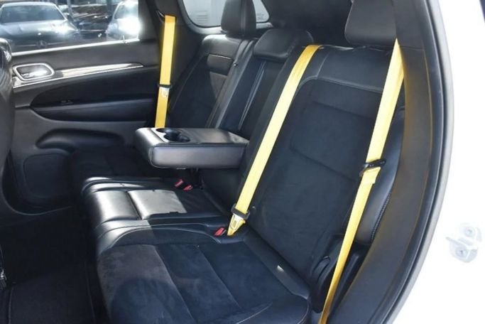 Used Jeep Grand Cherokee Trackhawk IV (WK2) Facelift, 6.2 l, 2018 in Sharjah by Alfaris Used Cars, White color. Other | AUTO.AE