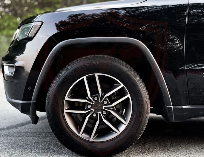 Used Jeep Grand Cherokee IV (WK2) Facelift, 3.6 l, 2021 in Sharjah by Al Sayed Khamis Used Auto Trading, Black color. GCC Specs | AUTO.AE