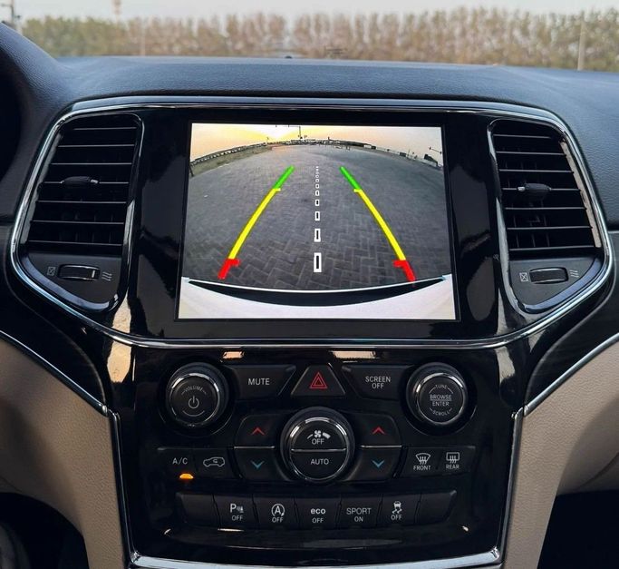 Подержанный Jeep Grand Cherokee IV (WK2) Рестайлинг, 3.6 л, 2021 в Шардже от Al Sayed Khamis Used Auto Trading Белый цвет. GCC | AUTO.AE