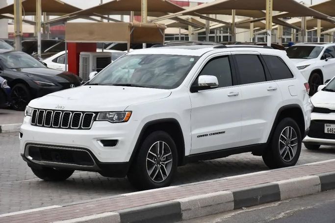 Used Jeep Grand Cherokee V (WL), 3.6 l, 2021 in Sharjah by Alfaris Used Cars, White color. Other | AUTO.AE
