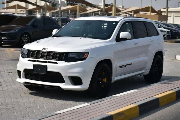 Used Jeep Grand Cherokee IV (WK2) Facelift, 5.7 l, 2021 in Sharjah by Alfaris Used Cars, White color. Other | AUTO.AE