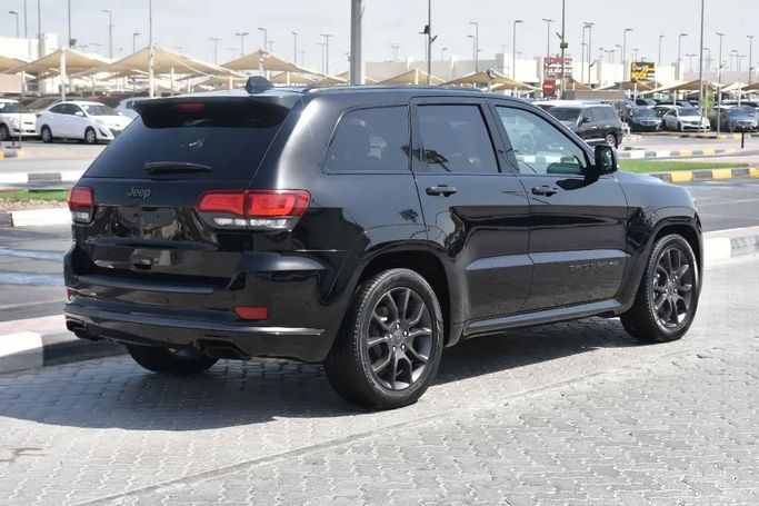 Подержанный Jeep Grand Cherokee IV (WK2) Рестайлинг, 3.6 л, 2021 в Шардже от Alfaris Used Cars Черный цвет. Other | AUTO.AE