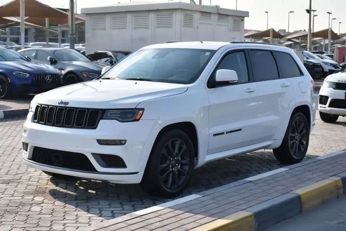 Used Jeep Grand Cherokee IV (WK2) Facelift, 3.6 l, 2018 in Sharjah by Alfaris Used Cars, White color. Other | AUTO.AE