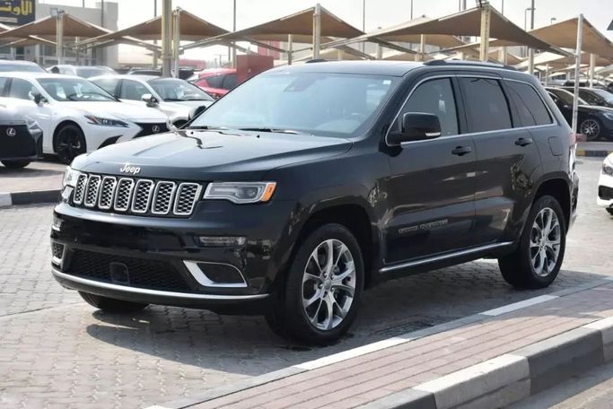 Подержанный Jeep Grand Cherokee IV (WK2) Рестайлинг, 5.7 л, 2020 в Шардже от Alfaris Used Cars Черный цвет. Other | AUTO.AE