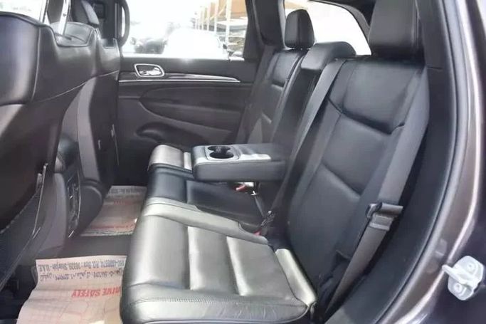 Used Jeep Grand Cherokee IV (WK2) Facelift, 3.6 l, 2018 in Sharjah by Alfaris Used Cars, Grey color. Other | AUTO.AE