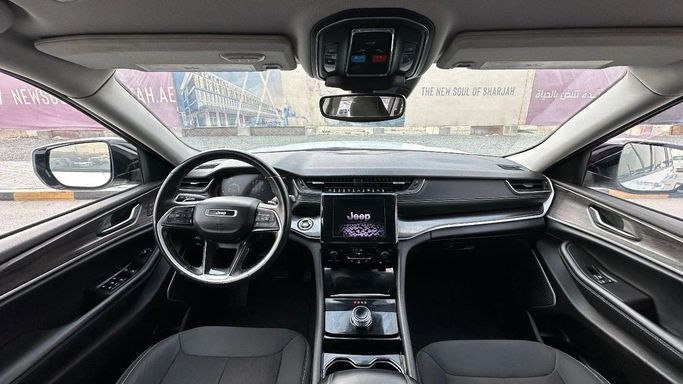 Used Jeep Grand Cherokee L V (WL), 3.6 l, 2021 in Sharjah by Halla Cars, White color.  | AUTO.AE