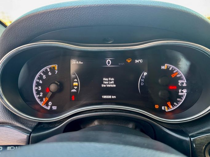 مستعملة Jeep Grand Cherokee عملية فيس ليفت IV (WK2)، 3.6 لتر، 2017 في الإمارات، الشارقة من Hatta Used Cars، اللون أبيض. مواصفات الخليج | AUTO.AE | إعلان #296169 — صورة 22 من 23