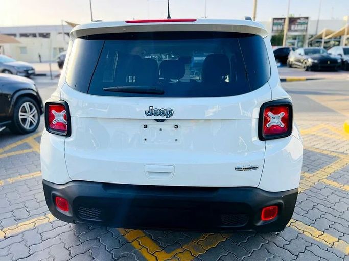 Подержанный Jeep Renegade I Рестайлинг, 2.4 л, 2020 в Шардже от Karkuk Used Cars Белый цвет. Американская | AUTO.AE