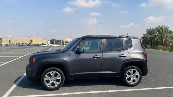 Used Jeep Renegade I Facelift, 1.3 l, 2020 in Sharjah by Halla Cars, Grey color.  | AUTO.AE