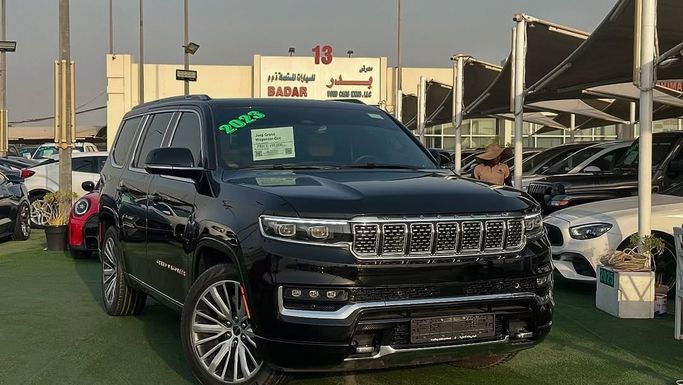 Used Jeep Wagoneer Grand WS, 3.0 l, 2023 in Sharjah by Badar Used Cars, Black color.  | AUTO.AE