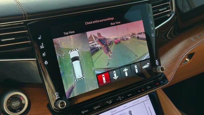 Used Jeep Wagoneer Grand WS, 3.0 l, 2023 in Sharjah by Badar Used Cars, Black color.  | AUTO.AE