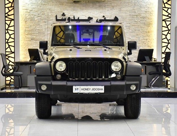 Подержанный Jeep Wrangler III (JK), 3.6 л, 2018 в Шардже от Honey Gidosha Used Cars Tr. Бежевый цвет.  | AUTO.AE