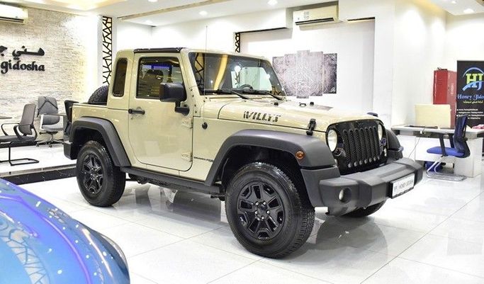 Подержанный Jeep Wrangler III (JK), 3.6 л, 2018 в Шардже от Honey Gidosha Used Cars Tr. Бежевый цвет.  | AUTO.AE