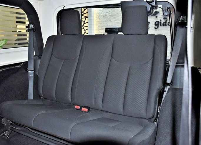 Used Jeep Wrangler III (JK), 3.6 l, 2016 in Sharjah by Honey Gidosha Used Cars Tr., Black color.  | AUTO.AE