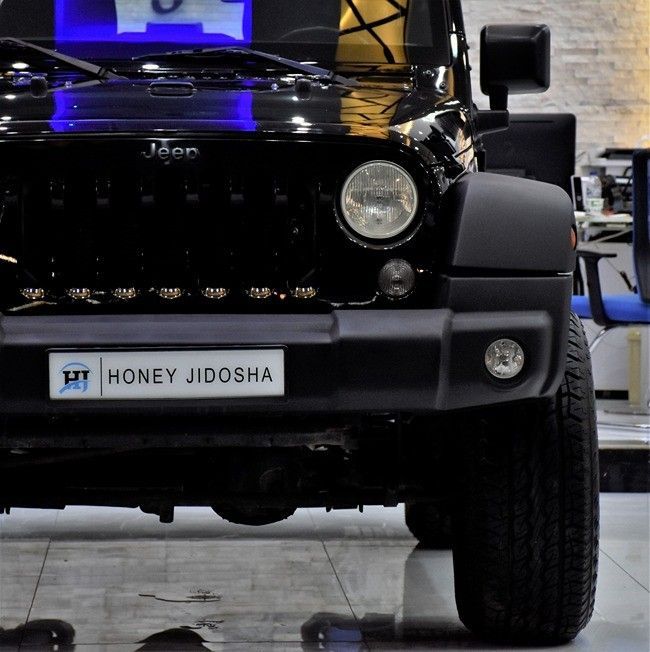 Used Jeep Wrangler III (JK), 3.6 l, 2016 in Sharjah by Honey Gidosha Used Cars Tr., Black color.  | AUTO.AE