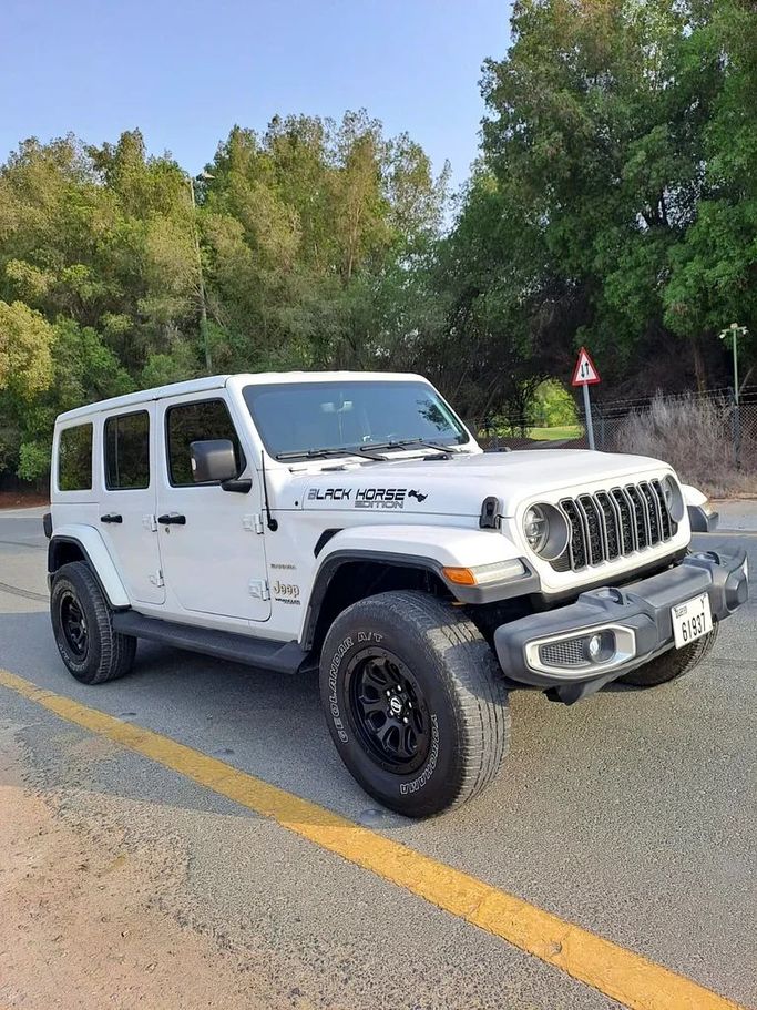 New Jeep Wrangler IV (JL), 6.4 l, 2020 in Sharjah by Imad Younis Almani used Cars, White color. GCC Specs | AUTO.AE