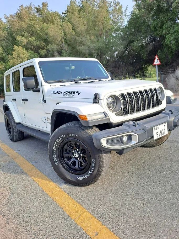 New Jeep Wrangler IV (JL), 6.4 l, 2020 in Sharjah by Imad Younis Almani used Cars, White color. GCC Specs | AUTO.AE