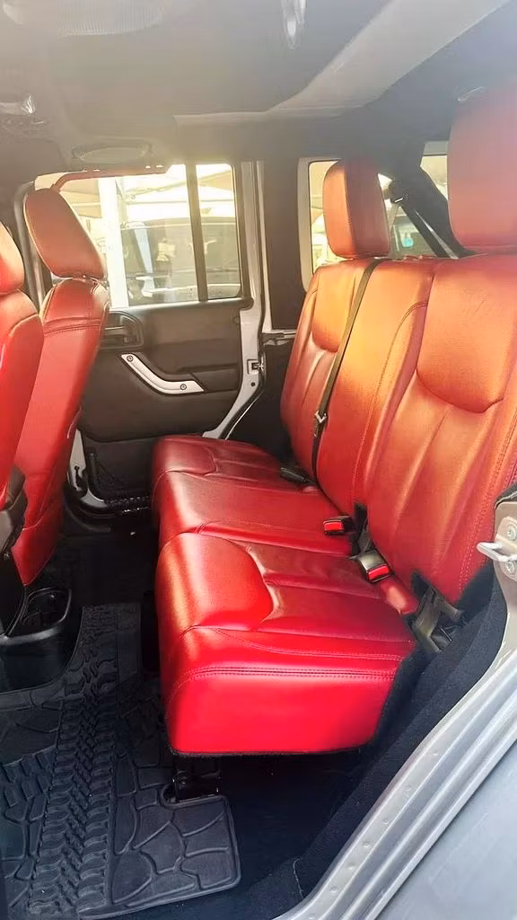 New Jeep Wrangler III (JK), 3.6 l, 2016 in Sharjah by Imad Younis Almani used Cars, Silver color. GCC Specs | AUTO.AE