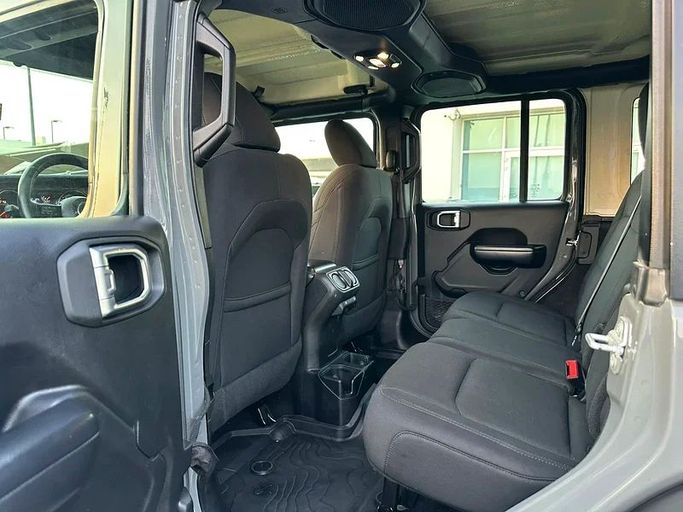 Used Jeep Wrangler IV (JL), 2.0 l, 2019 in Sharjah by Ahmad alkhodari Motors, Grey color. GCC Specs | AUTO.AE