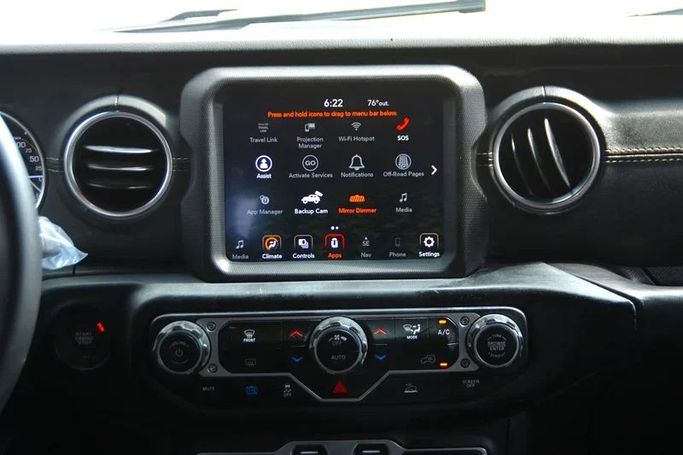 Подержанный Jeep Wrangler IV (JL), 2.0 л, 2021 в Шардже от Wadishee Used Cars Серый цвет. Американская | AUTO.AE