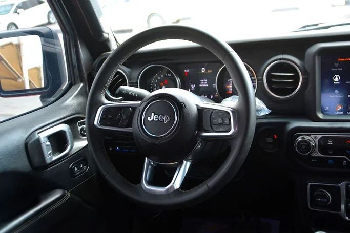 Подержанный Jeep Wrangler IV (JL), 2.0 л, 2021 в Шардже от Wadishee Used Cars Серый цвет. Американская | AUTO.AE