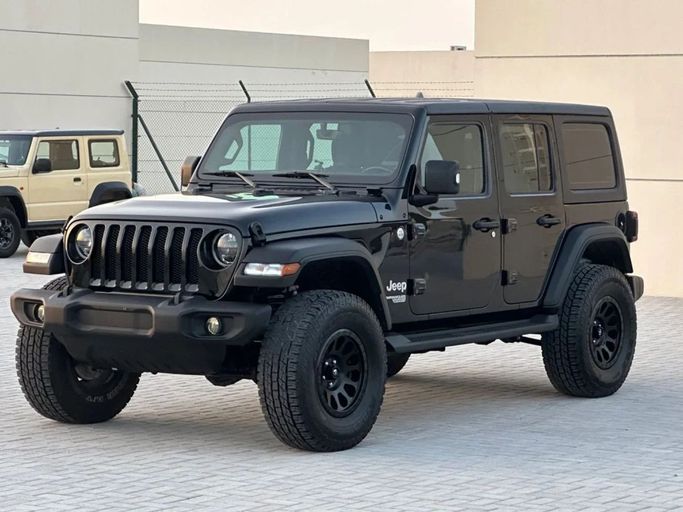 Подержанный Jeep Wrangler IV (JL), 3.6 л, 2020 в Шардже от Al Aayan Used Cars Черный цвет. GCC | AUTO.AE