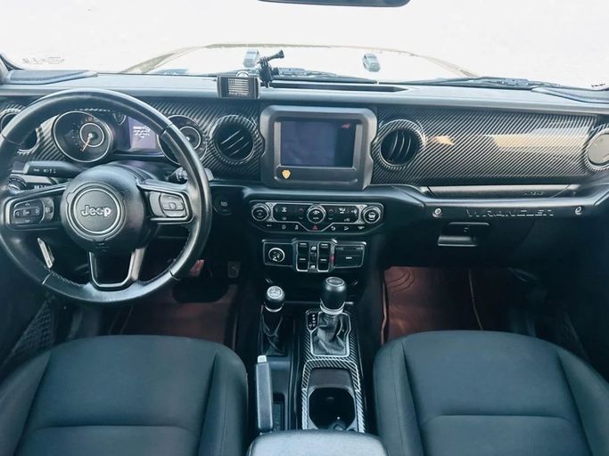Подержанный Jeep Wrangler IV (JL), 3.6 л, 2020 в Шардже от Al Aayan Used Cars Черный цвет. GCC | AUTO.AE