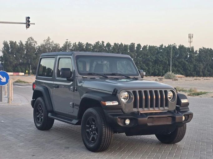 Подержанный Jeep Wrangler IV (JL), 3.6 л, 2021 в Шардже от Al Aayan Used Cars Черный цвет. GCC | AUTO.AE