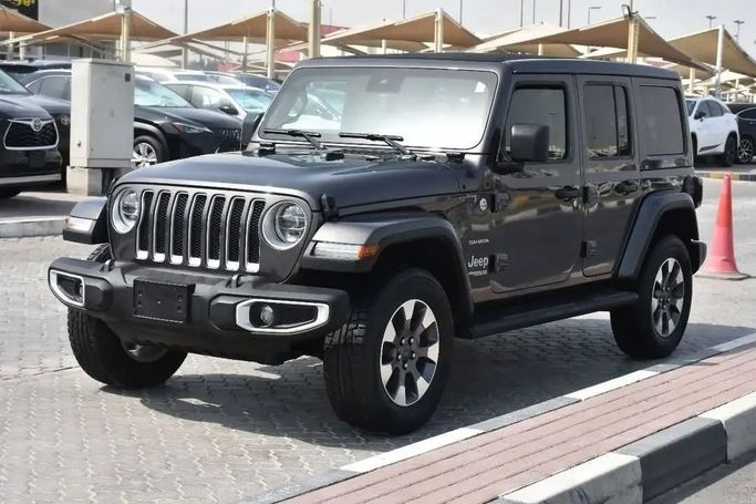 Подержанный Jeep Wrangler IV (JL), 3.6 л, 2021 в Шардже от Alfaris Used Cars Серый цвет. Other | AUTO.AE