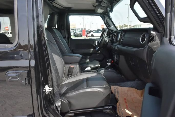 Used Jeep Wrangler IV (JL), 2.0 l, 2023 in Sharjah by Alfaris Used Cars, Black color. Other | AUTO.AE