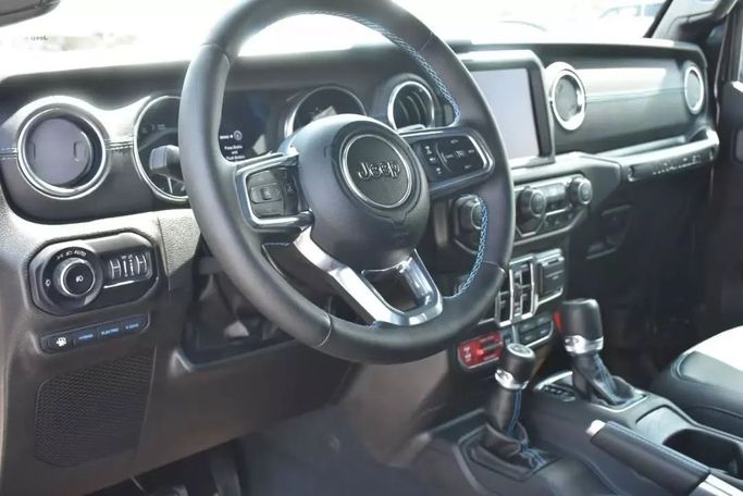 Used Jeep Wrangler IV (JL), 2.0 l, 2022 in Sharjah by Alfaris Used Cars, Black color. Other | AUTO.AE