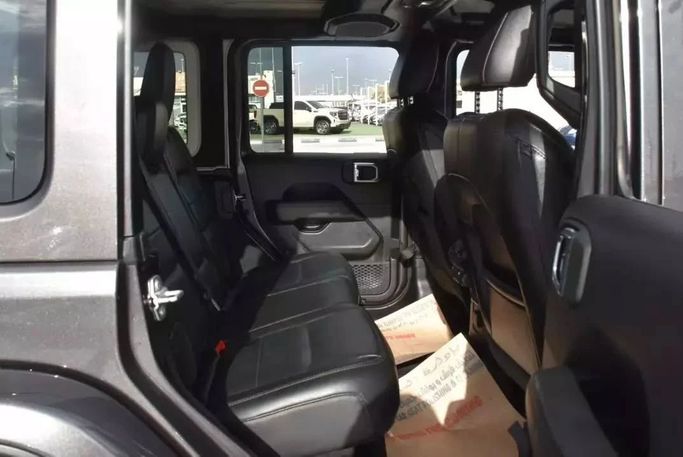 Used Jeep Wrangler IV (JL), 3.6 l, 2020 in Sharjah by Alfaris Used Cars, Grey color. Other | AUTO.AE