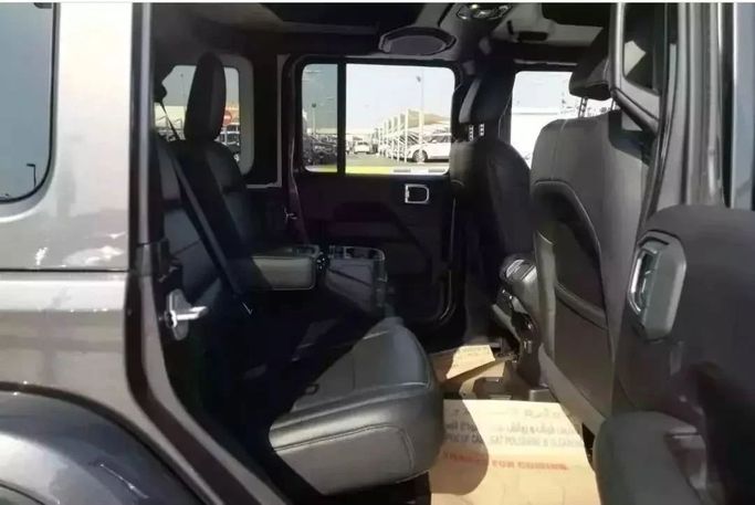 Used Jeep Wrangler IV (JL), 3.6 l, 2020 in Sharjah by Alfaris Used Cars, Grey color. Other | AUTO.AE