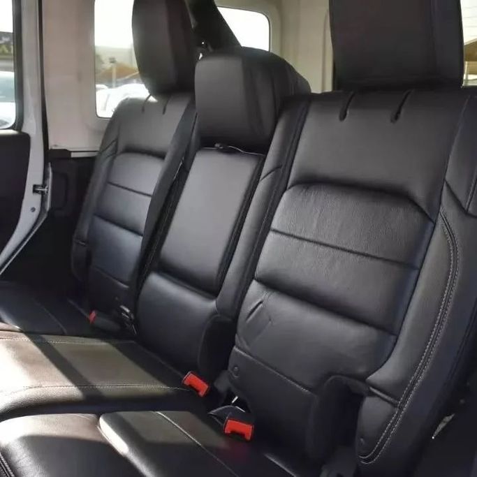 Used Jeep Wrangler IV (JL), 3.6 l, 2020 in Sharjah by Alfaris Used Cars, White color. Other | AUTO.AE