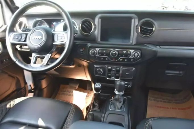 Used Jeep Wrangler IV (JL), 3.6 l, 2021 in Sharjah by Alfaris Used Cars, White color. Other | AUTO.AE