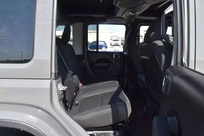 Used Jeep Wrangler IV (JL), 2.0 l, 2022 in Sharjah by Alfaris Used Cars, Grey color. Other | AUTO.AE