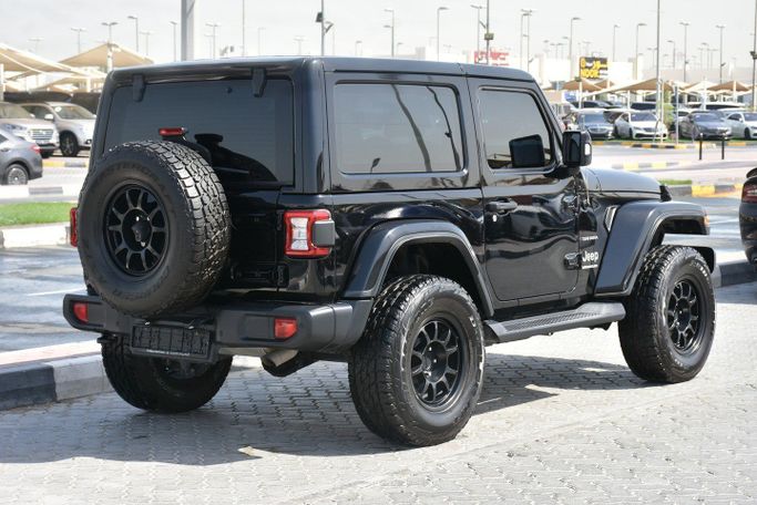 Подержанный Jeep Wrangler III (JK), 3.6 л, 2018 в Шардже от Alfaris Used Cars Черный цвет. Other | AUTO.AE