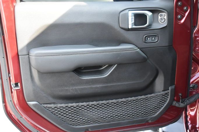 Used Jeep Wrangler IV (JL), 2.0 l, 2021 in Sharjah by Alfaris Used Cars, Red color. Other | AUTO.AE