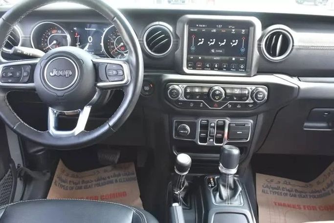 Used Jeep Wrangler IV (JL), 2.0 l, 2021 in Sharjah by Alfaris Used Cars, Grey color. Other | AUTO.AE