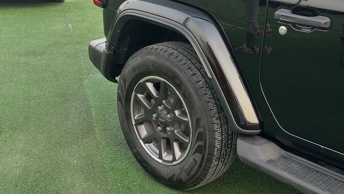 Used Jeep Wrangler IV (JL), 3.6 l, 2021 in Sharjah by Badar Used Cars, Black color.  | AUTO.AE