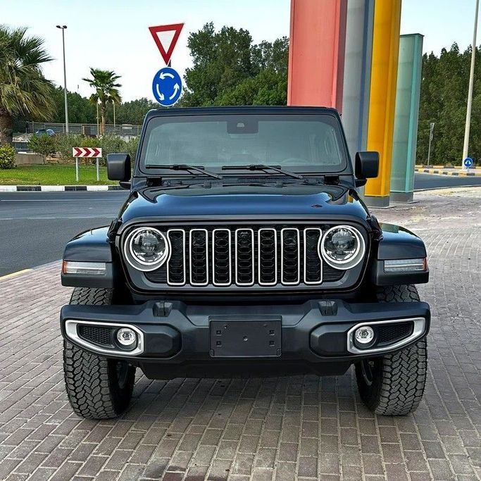 Used Jeep Wrangler IV (JL) Facelift, 3.6 l, 2025 in Sharjah by Golden Desert Used Car, Black color. Other | AUTO.AE
