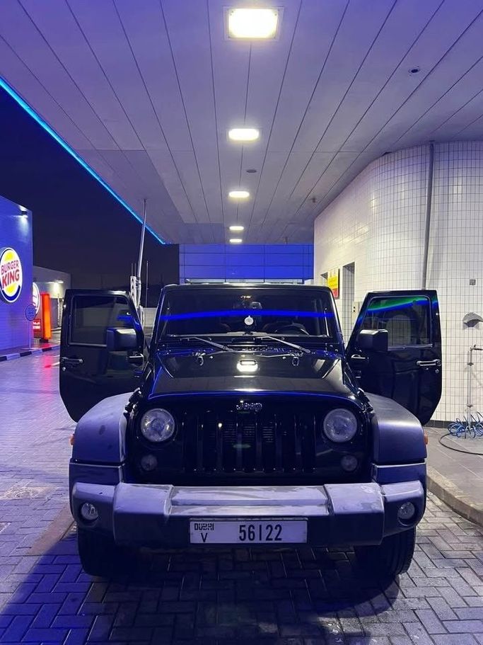 Used Jeep Wrangler III (JK), 3.6 l, 2018 in Sharjah by Al Ashiqa Used Cars, Black color.  | AUTO.AE