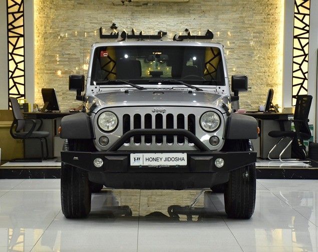 مستعملة Jeep Wrangler III (JK), 3.6 l, 2016 في في الشارقة من Honey Jidosha Used Cars Tr.، اللون فضي. مواصفات الخليج | AUTO.AE | إعلان #253561
